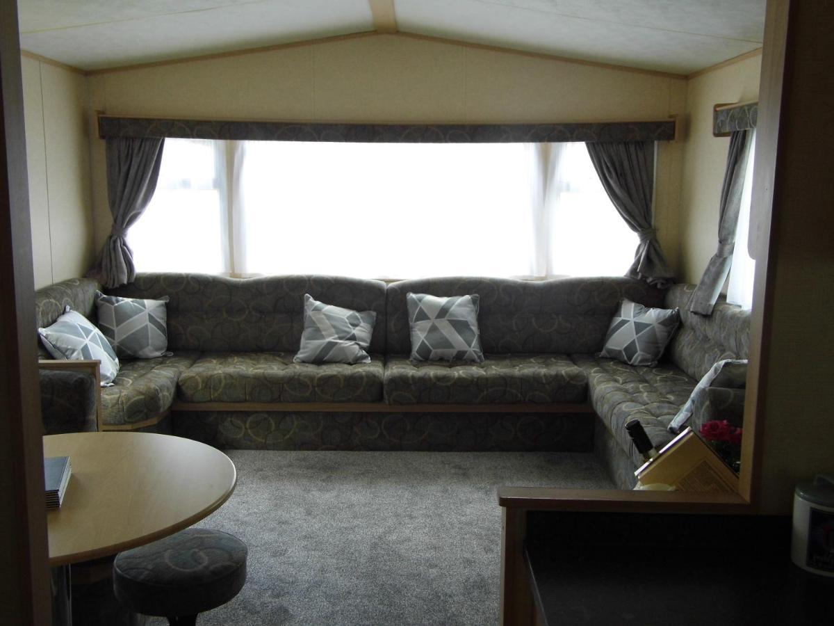 Oakdene -3 Bedroom Caravan Weeley Extérieur photo